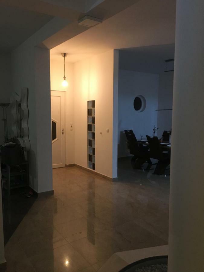 Vila Doci *